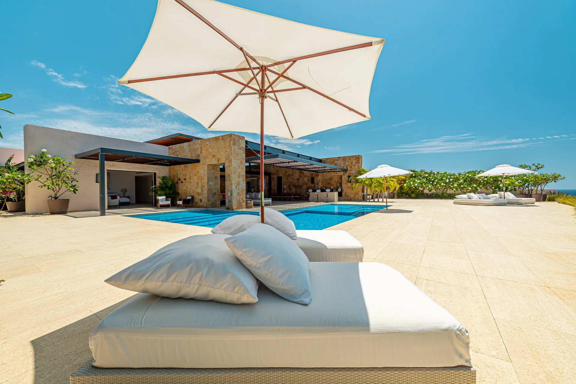 West Enclave 10 is a Ritz-Carlton Reserve branded oceanview residence located in San Jose del Cabo. One of the only twenty-seven villas, this residence was launched for the first time in fall 2021 to the open market as available for purchase.