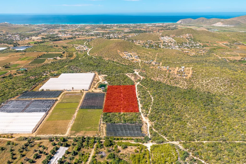 This parcel of 12,000 SM (1.2 Has or 3 Acres) is nestled in Ejido El Pescadero, which is a small town of La Paz Municipality in the Mexican state of Baja California Sur.